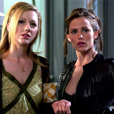 ‘13 Going On 30′ Reboot Set At Netflix With Emily Bader & Logan Lerman Starring; Brett Haley Directing, Jennifer Garner Aboard As EP