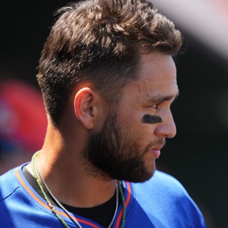 Bo Bichette quickly feels New York pressure after early boos from Mets fans