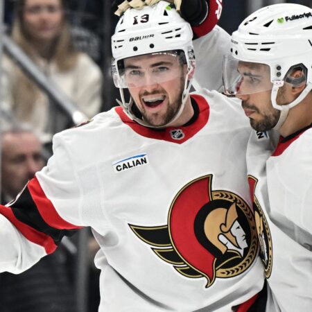 Senators vs Panthers Prediction, Picks & Odds for Tonight’s NHL Game