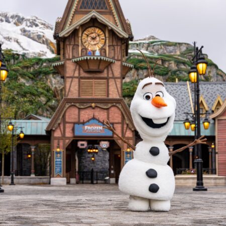 World of ‘Frozen’ Debuts at Disneyland Paris: How Walt Disney Imagineers Brought Olaf and Elsa’s Ice Palace to Life