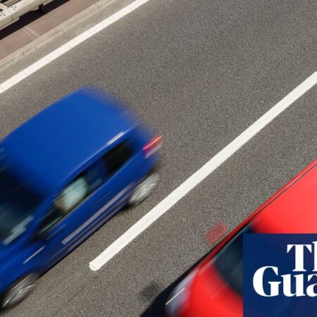 The Voorhees law of traffic: when overtaken slow cars seem to always catch up at a red light