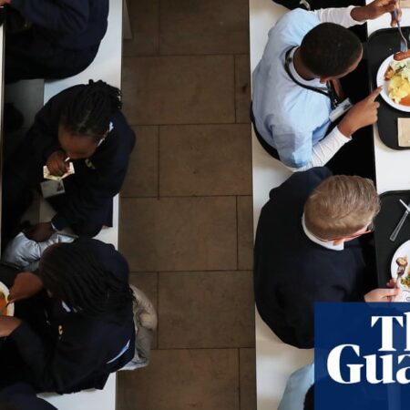 Almost half of primary teachers in England see pupils with eating disorders, survey finds