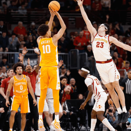 Tennessee vs Michigan Prop Picks & Best Bets: March Madness Elite Eight