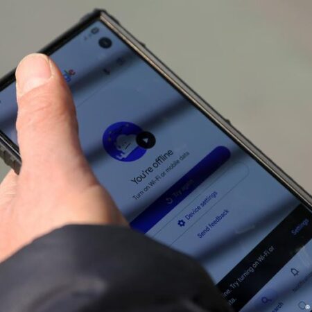 Iranians suffer from internet blackout as well as US-Israeli strikes