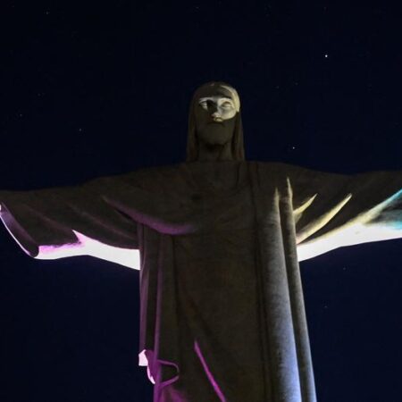 Earth Hour: Monuments to go dark as 20th edition kicks off