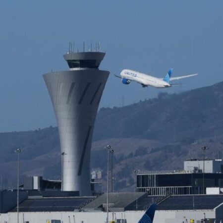 FAA restricts some landings in San Francisco