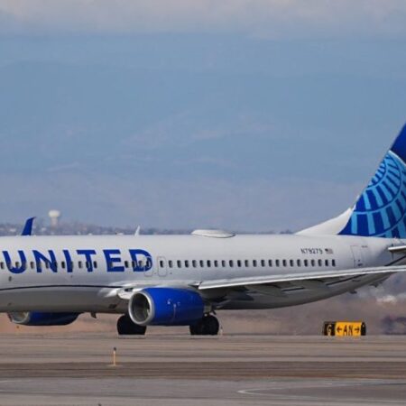 FAA investigating close call between passenger jet, Army helicopter in California