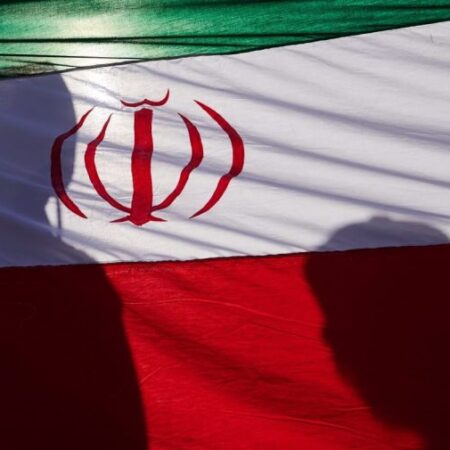 Iran threatens key Red Sea strait if US launches ground operation