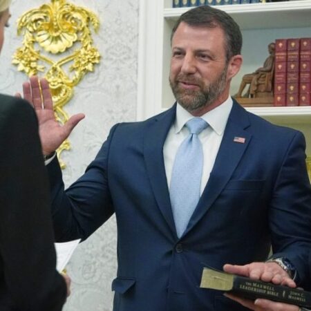 Markwayne Mullin sworn-in as DHS secretary