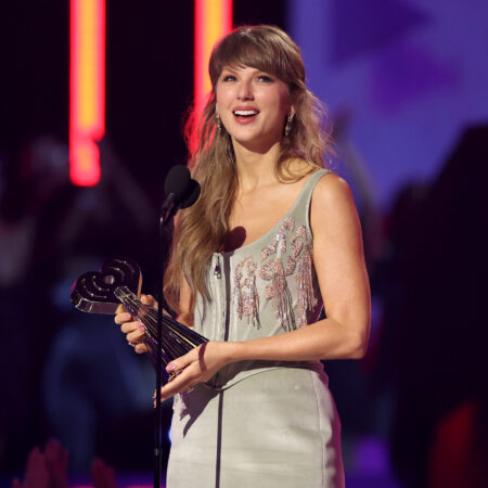 Taylor Swift Takes Home Seven Awards at iHeartRadio Music Awards 2026, Extending Her Record for Most Wins