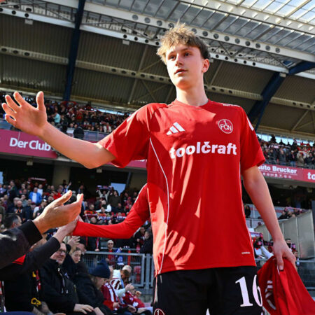 Mit 16 schon Profi: Nürnberg verlängert langfristig mit Juwel Soldic