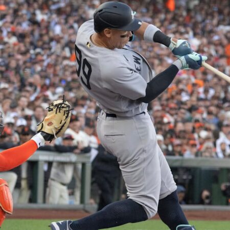 Saisonauftakt in der MLB: Yankees überrollen Giants – kurioser Catch von Chisholm Jr.