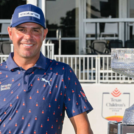 “Ich bin stolz auf mich”: Woodland gewinnt Golfturnier nach Gehirnoperation