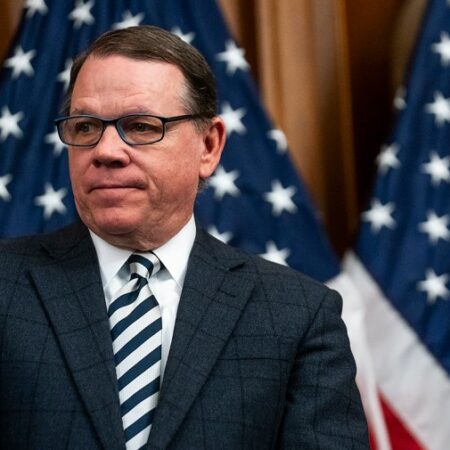 Sam Graves pulls reelection plans, will retire from Congress