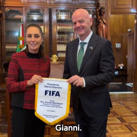 Mexico’s President welcomes FIFA Chief
