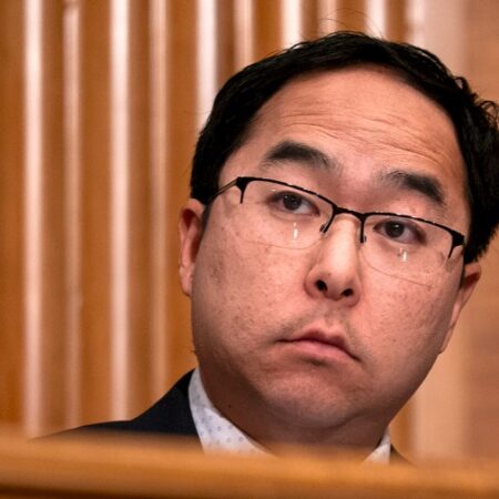 Americans ‘paying’ for Iran war with higher costs: Senate Democrat