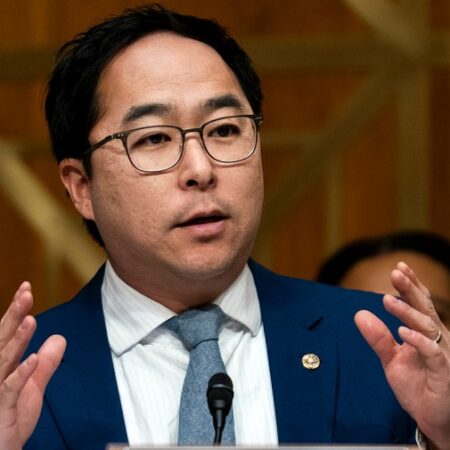 Kim calls on House to pass Senate-backed TSA funding bill