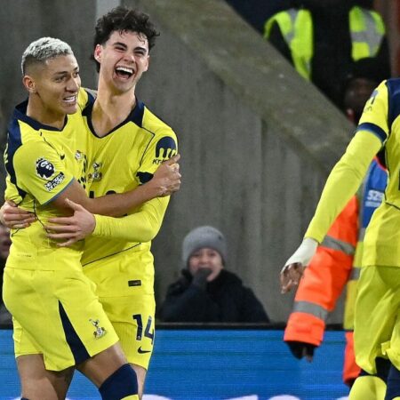 Transfer rumors, news: Four clubs chase Spurs defender Gray