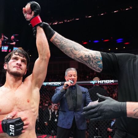 MMA divisional rankings: Evloev is back near the top at featherweight