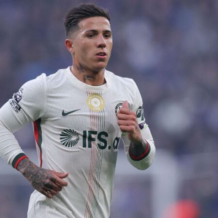 Transfer rumors, news: Real Madrid eye Fernandez if Rodri pursuit fails