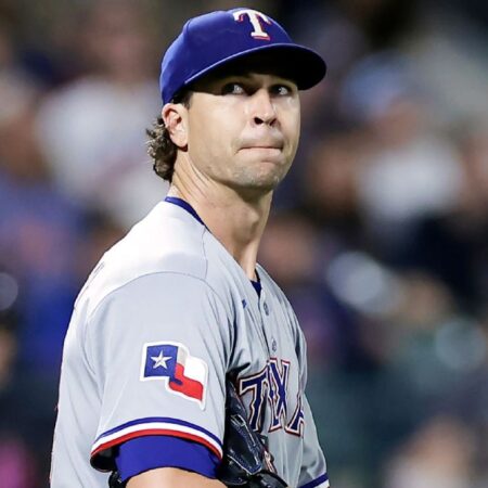 Rangers’ deGrom (neck) scratched vs. Phillies