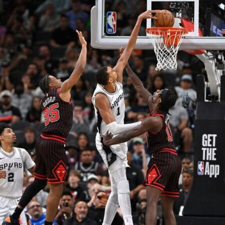 Wemby posts 3rd-fastest double-double since ’97