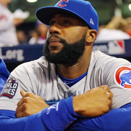 Heyward, WS champ, 5-time Gold Glover, retires