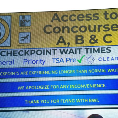 US airport lines shorten as TSA workers get paid