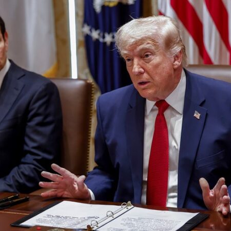 Trump to sign executive order to fund TSA agents amid DHS shutdown