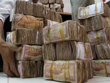 Cash shortages grip Yemen despite currency stabilisation