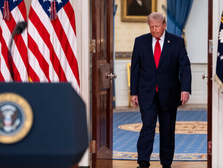 On Iran, Trump Keeps World Off Balance With Ever-Changing Threats