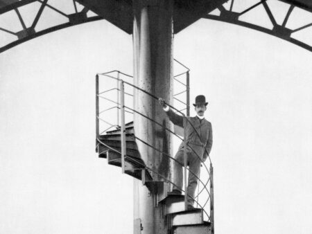 137-Year-Old Piece of Eiffel Tower to Be Auctioned in Paris