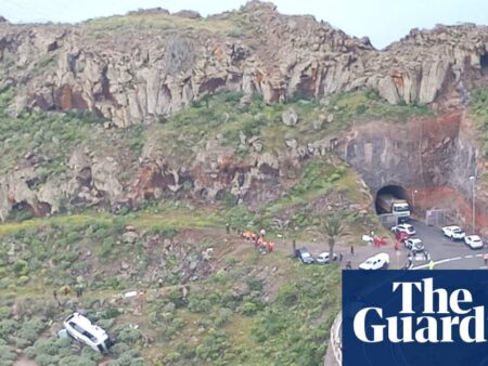 One dead and 27 injured after bus with British passengers crashes in Canary Islands