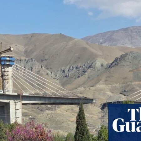 Middle East crisis live: Trump urges Iran to make deal after bridge strike