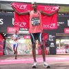 Sawe makes history and breaks two hours at the London Marathon!
