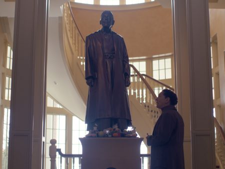 ‘We can begin to trust her… maybe’: ‘Testaments’ star Ann Dowd testifies about Aunt Lydia’s newly revealed backstory