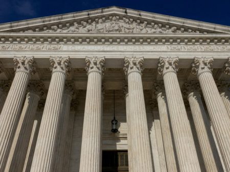 US launches tariff refund system as thousands of importers line up