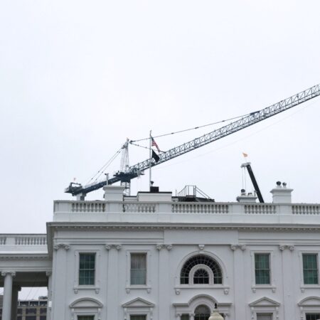 Judge temporarily halts Trump’s $400m White House ballroom project