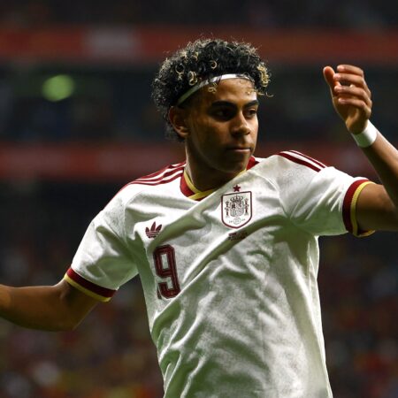 Yamal slams anti-Muslim fan chants as Spain’s World Cup final hopes tainted