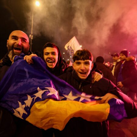 Bosnia fans celebrate as team qualifies for World Cup, knocking Italy out