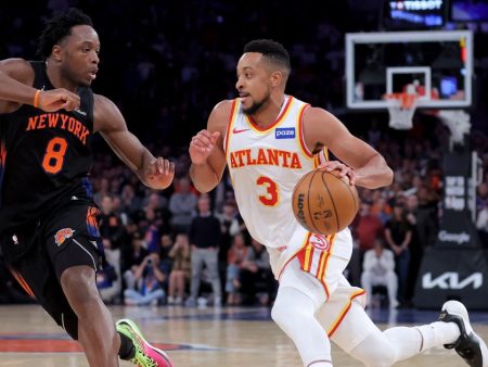 CJ McCollum, Hawks rally late to shock Knicks in Game 2 of NBA playoffs