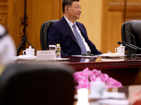Xi Calls For Hormuz to Reopen as China Balances Its Gulf Interests