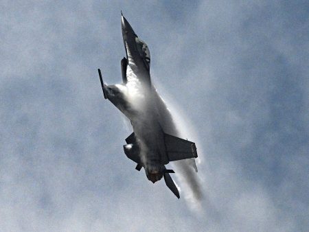 A Disputed Jet Deal and Pressure From the Trump Administration Shake Peru’s Government