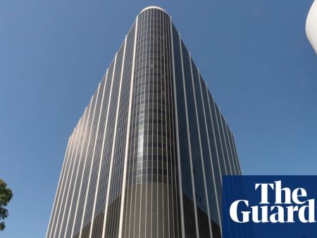 Los Angeles school board votes to set limits on classroom screen time