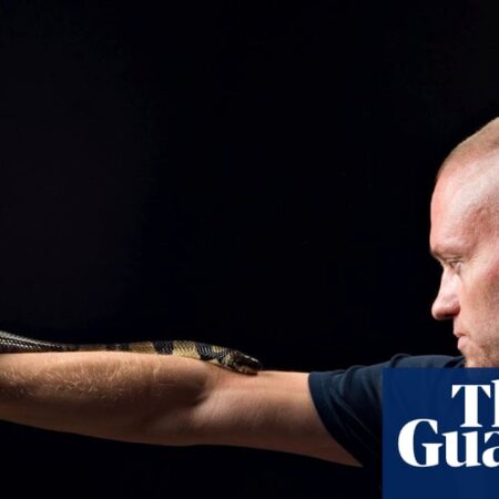 Bitten by snakes 200 times – on purpose: US man’s quest to help deliver new antivenom