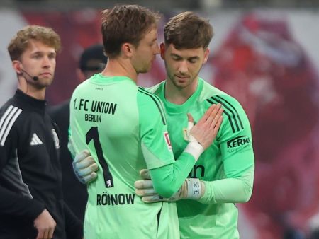 Klaus bleibt im Kasten: Union vermeldet Rönnows Saison-Aus