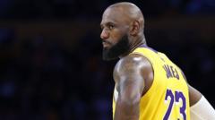 Lakers make winning start as NBA play-offs begin