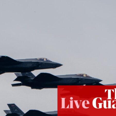 Trump claims Starmer is weak as he mocks PM and UK aircraft carriers