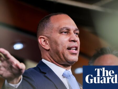 Democrats renew push to curb Trump’s Iran war as calls to use 25th amendment mount