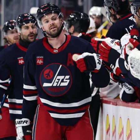 Kraken vs Jets Prediction, Picks & Odds for Tonight’s NHL Game